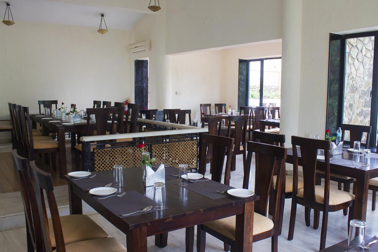 Velvet County Resort & Spa Lonavala Ngoại thất bức ảnh